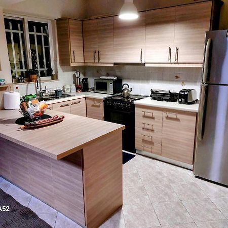 Jimmy'S Beautiful Sparta Home Bagian luar foto
